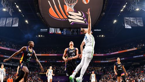 WNBA-托马斯23+8+10 萨巴利21+6 水星末节逆转山猫进总决赛