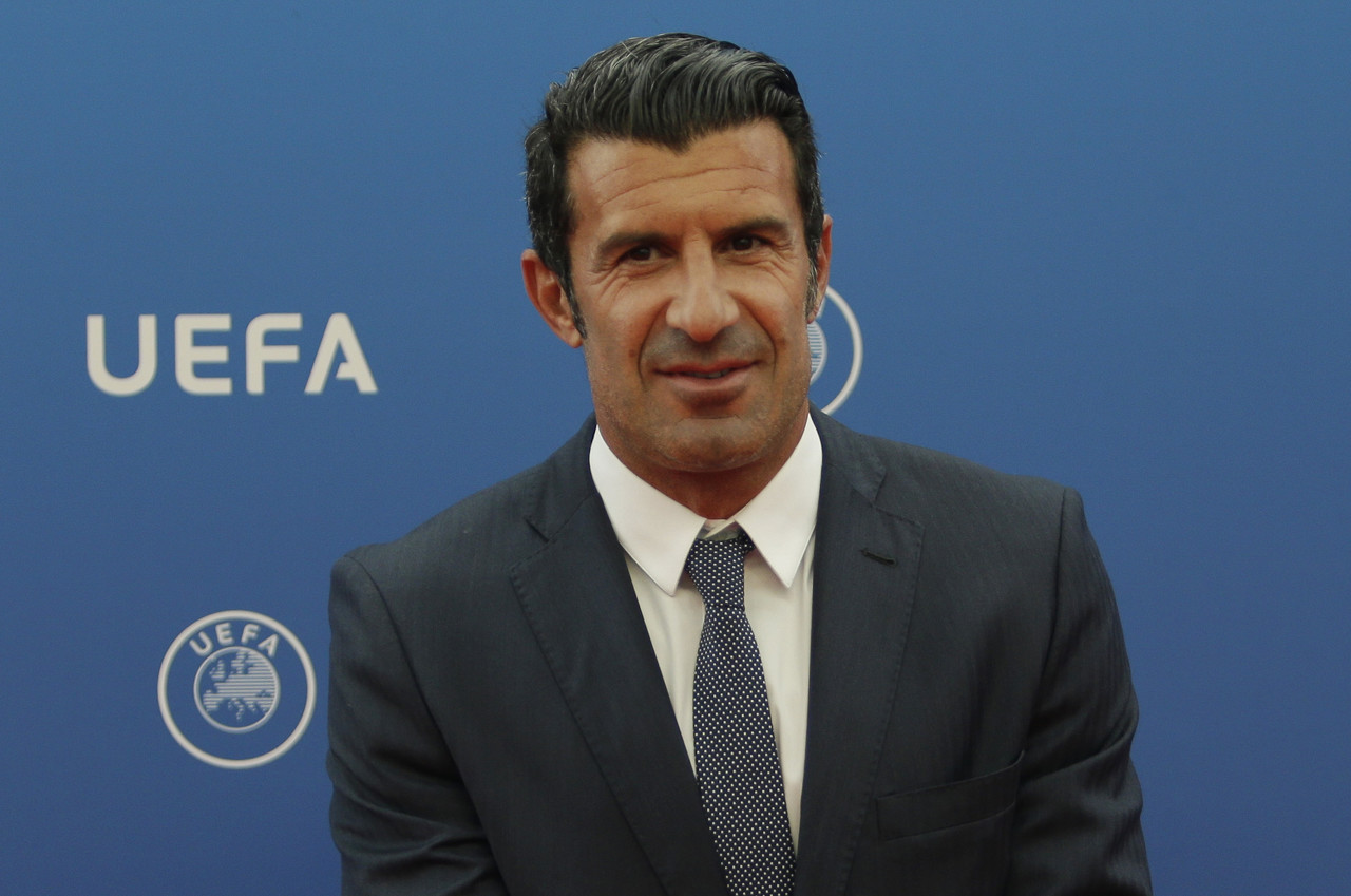 拉波尔塔谈菲戈现场看巴萨比赛:记住他的好就行了,生活总要继续